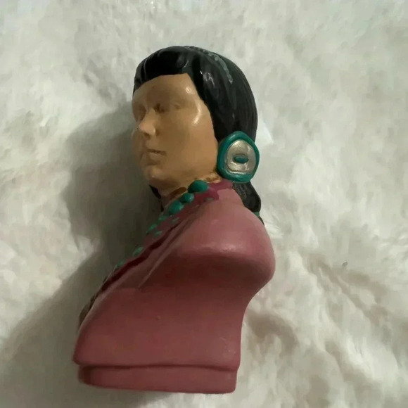 Native American Head Bust Statue Vintage Southwestern Decoration - Picture 5 of 10